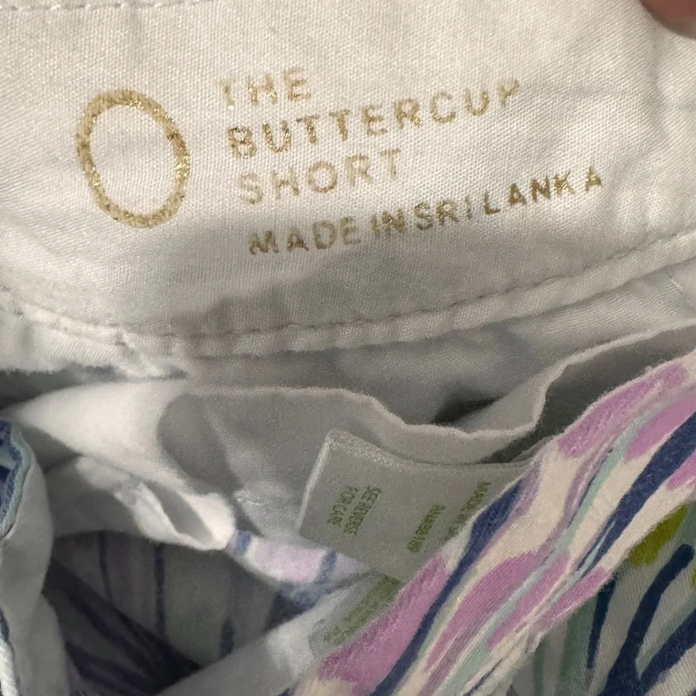 Lilly Pulitzer size 0 white oh Shello scalloped buttercup cotton shorts